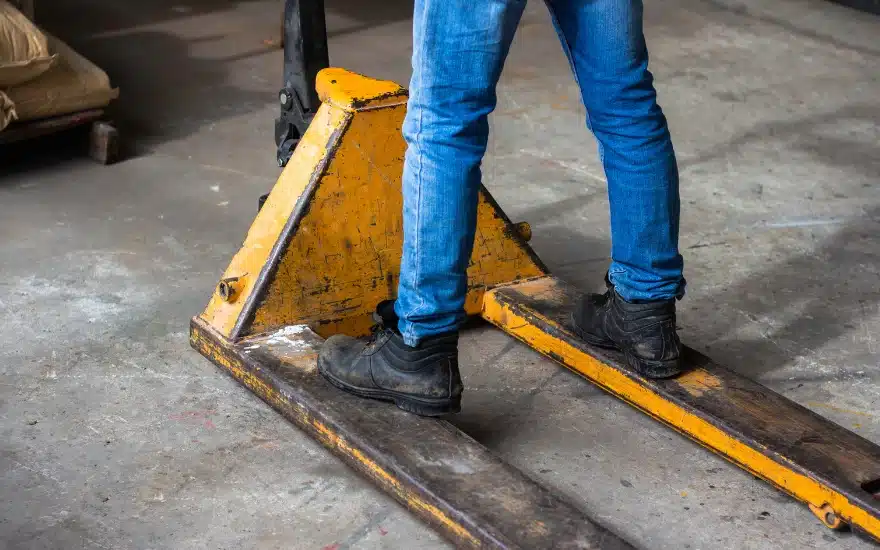 Parade Safety Shoes คืออะไร